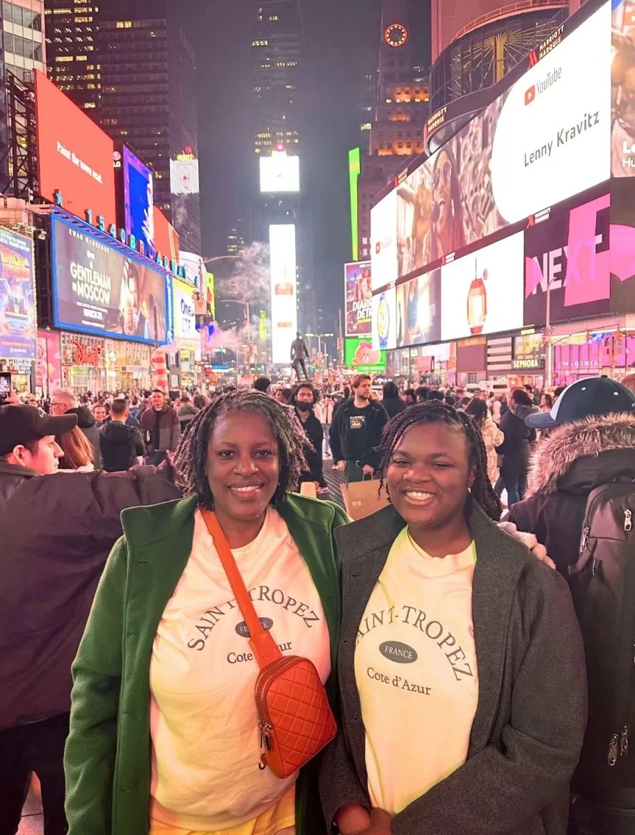 Mother and daughter in Times Square